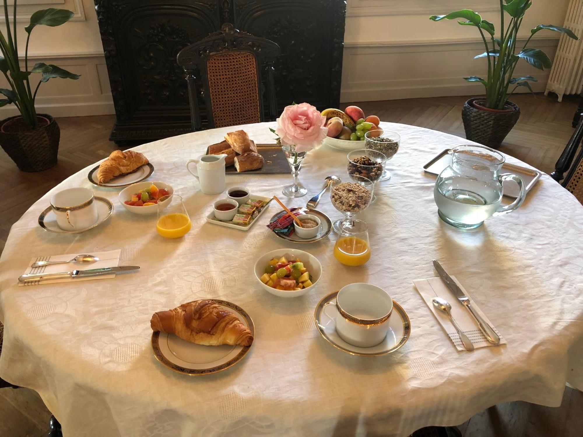 ホテル Aux Marquises ソミュール エクステリア 写真